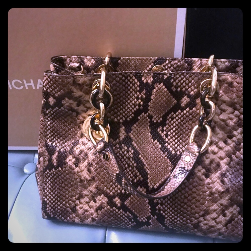 Michael Kors Stachel